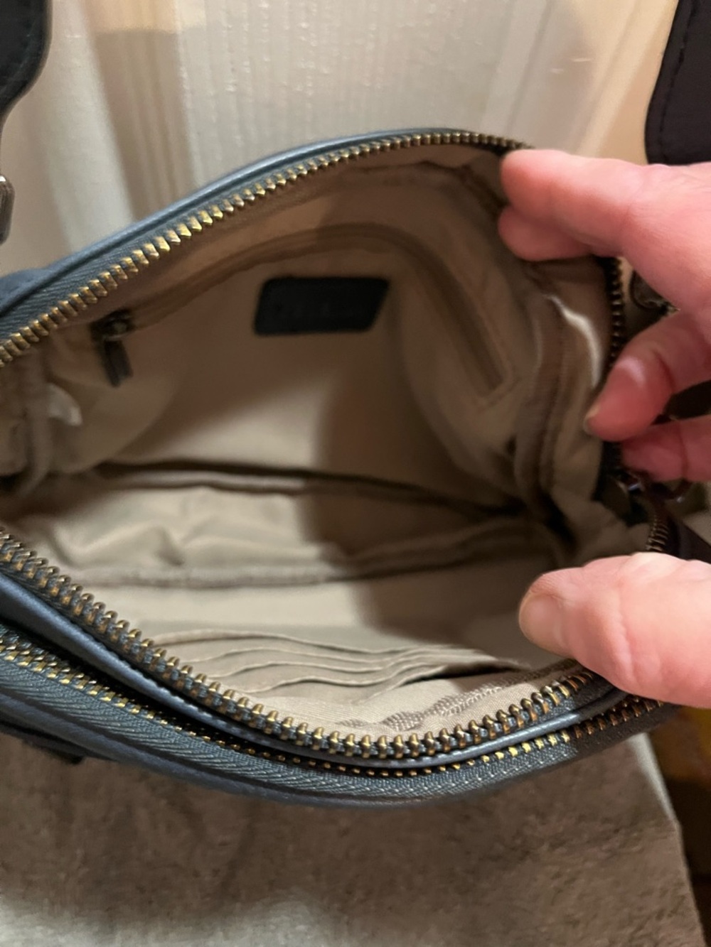 TELENA Navy Blue Crossbody Bag Multi Zip Compartments Adjustable Strap - Picture 5 of 14